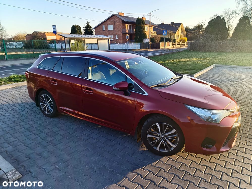Toyota Avensis Touring Sports 1.8 Multidrive S Edition-S - 4