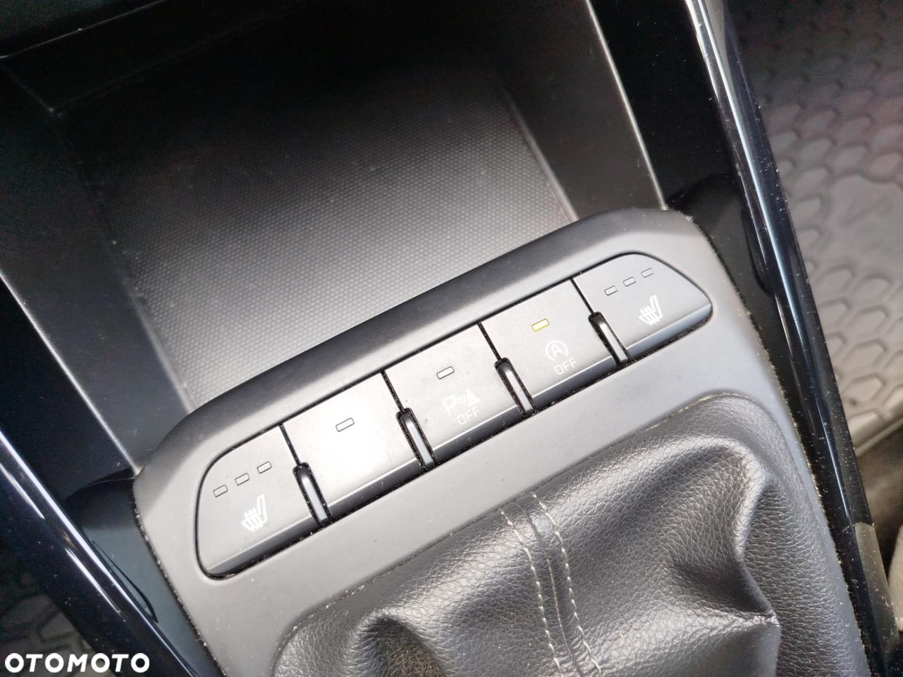 Kia Stonic 1.4 L - 20