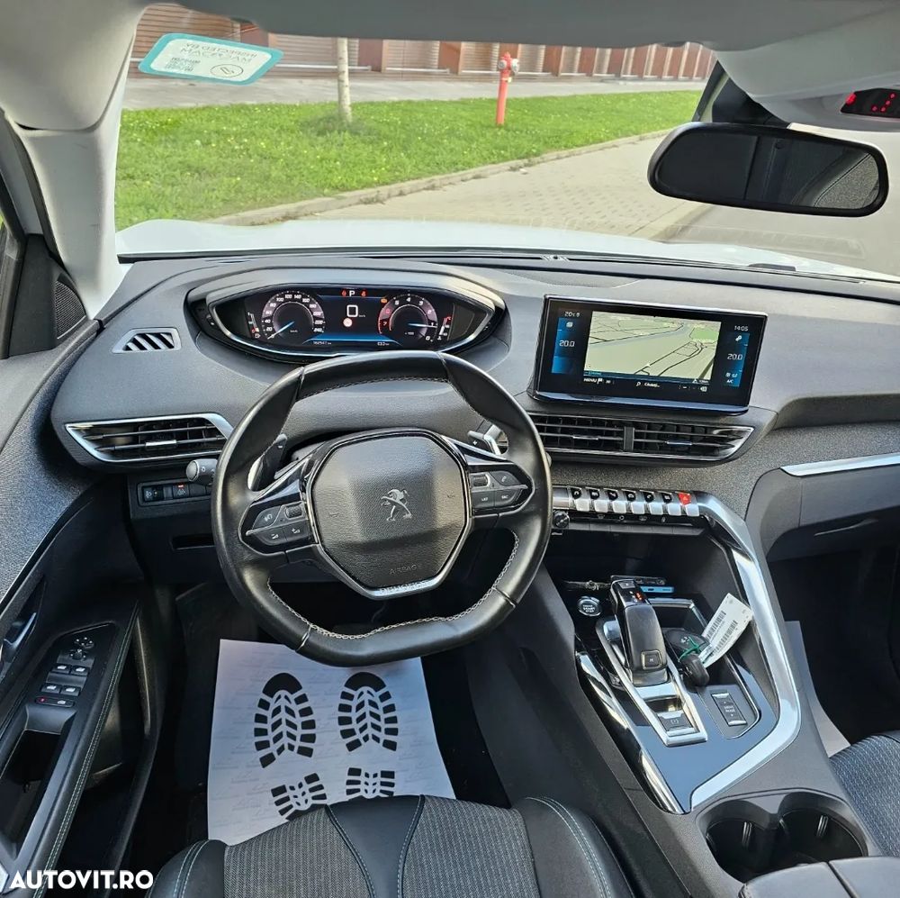 Peugeot 3008 PureTech 130 Stop & Start GPF EAT8 Allure Pack - 9