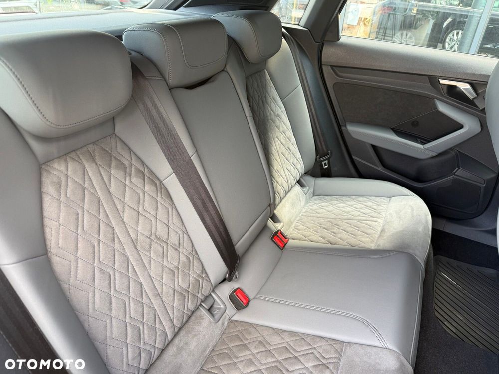 Audi A3 Sportback - 17