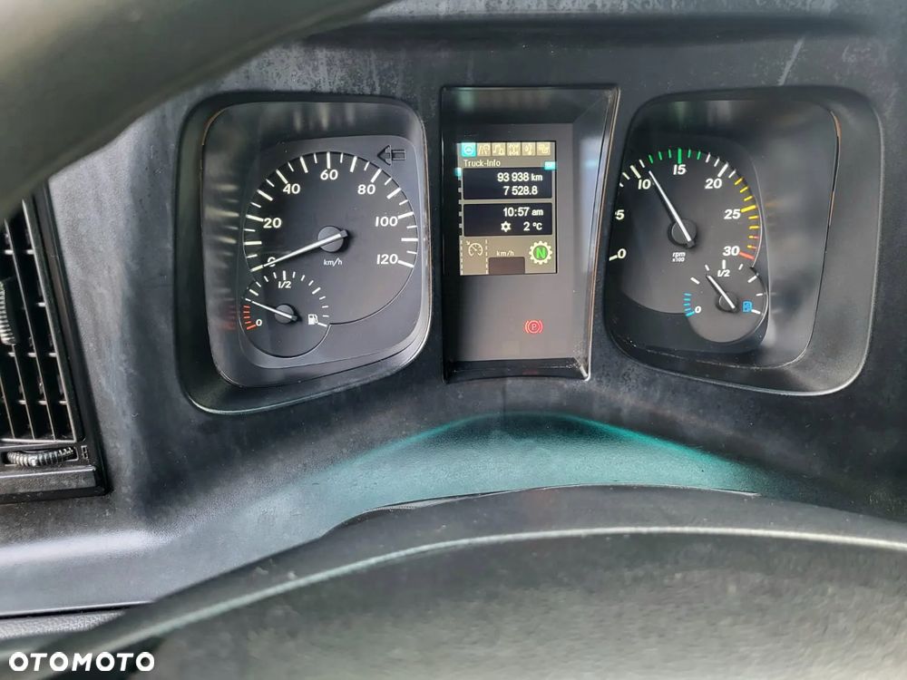 Mercedes-Benz Econic 2630 dwukomorowa - 22