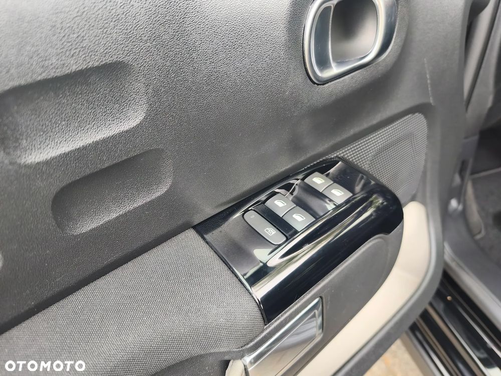 Citroën C3 Pure Tech 110 S&S EAT6 SHINE - 13