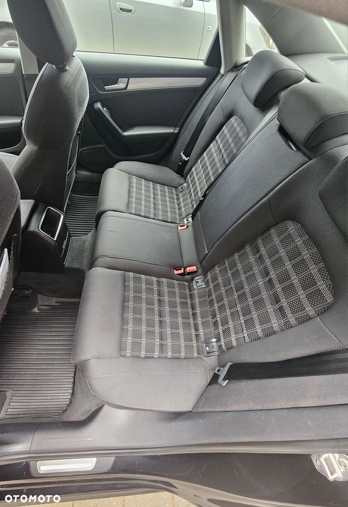 Audi A4 Limousine 2.0 TDI Quattro - 10