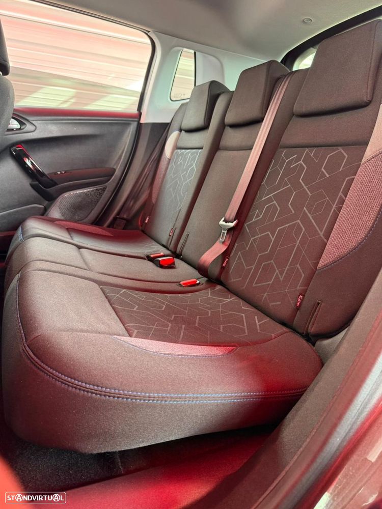 Peugeot 2008 1.2 PureTech Style - 5