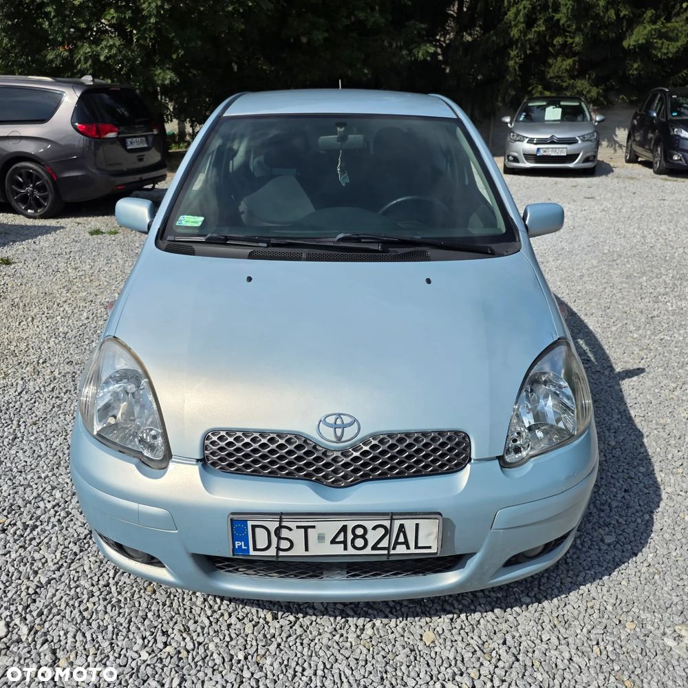 Toyota Yaris - 4
