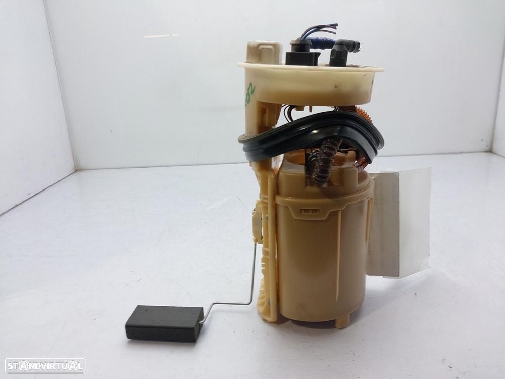 SENSOR DE COMBUSTÍVEL VOLKSWAGEN GOLF IV 2002 -1J0919051H - 4