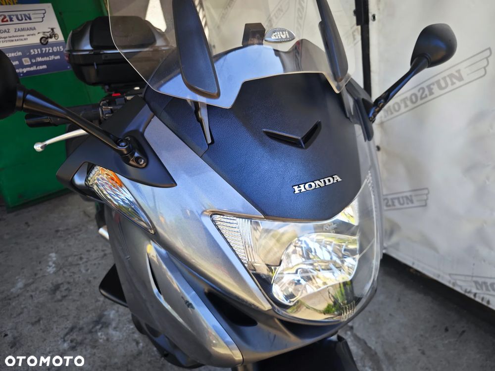Honda Deauville - 13