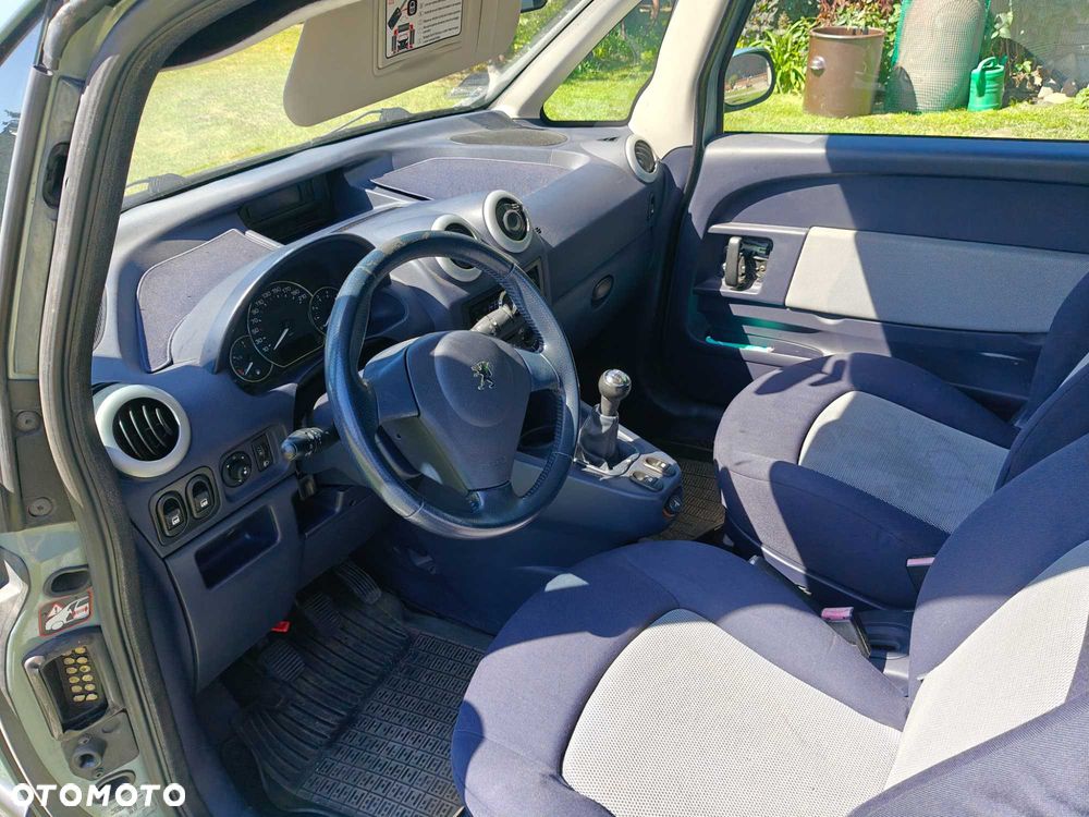 Peugeot 1007 - 8