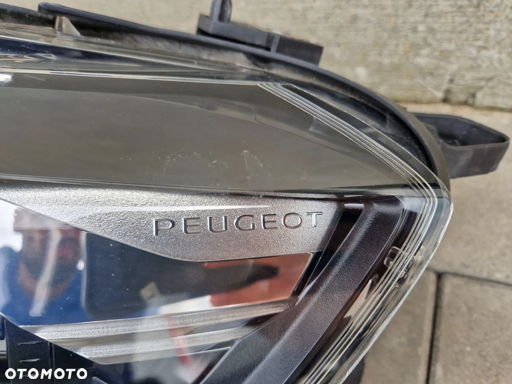 LAMPA PRZEDNIA LEWA PEUGEOT PARTNER IV, RIFTER  2018-- LED - 4
