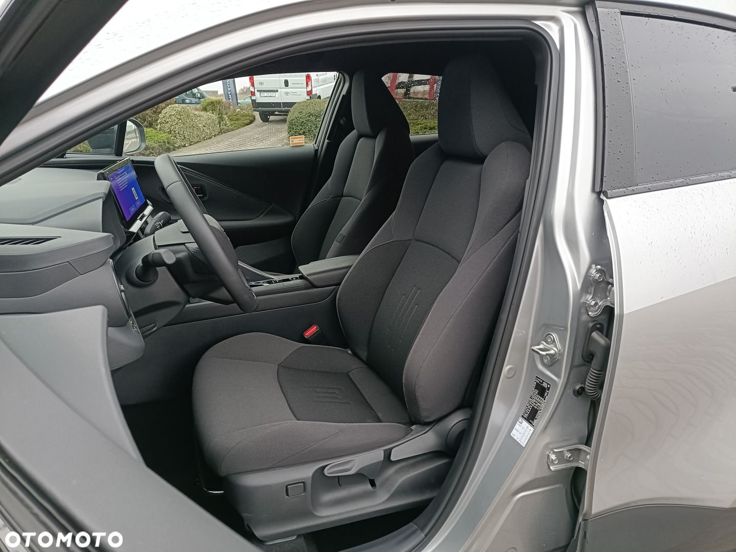 Toyota C-HR - 15