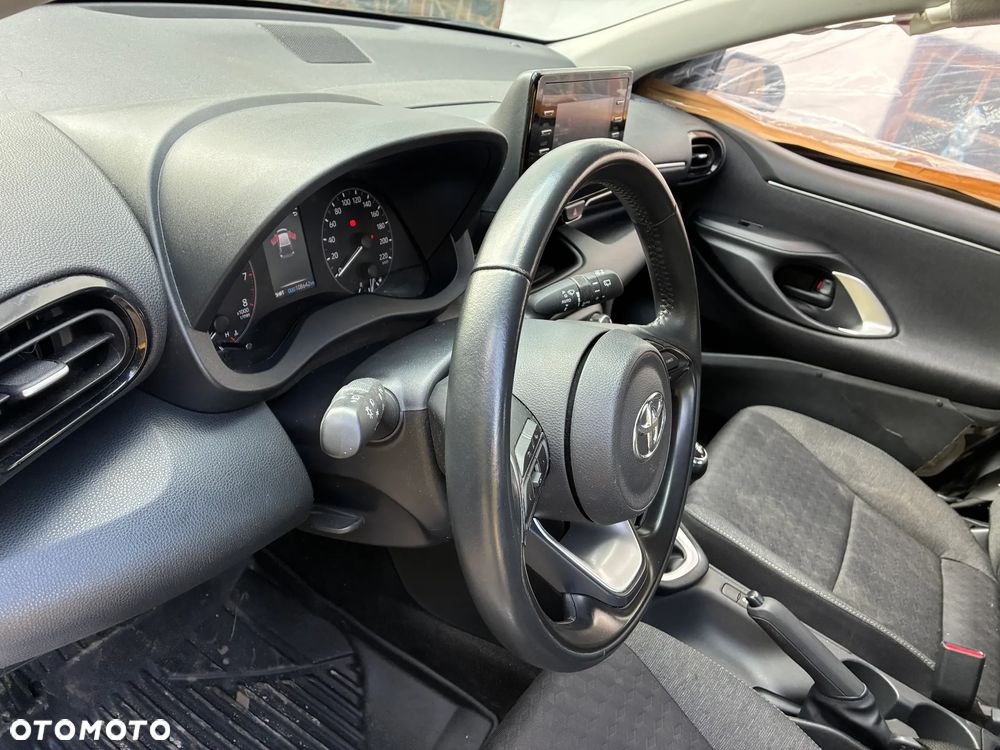 Toyota Yaris 1.5 Comfort - 11