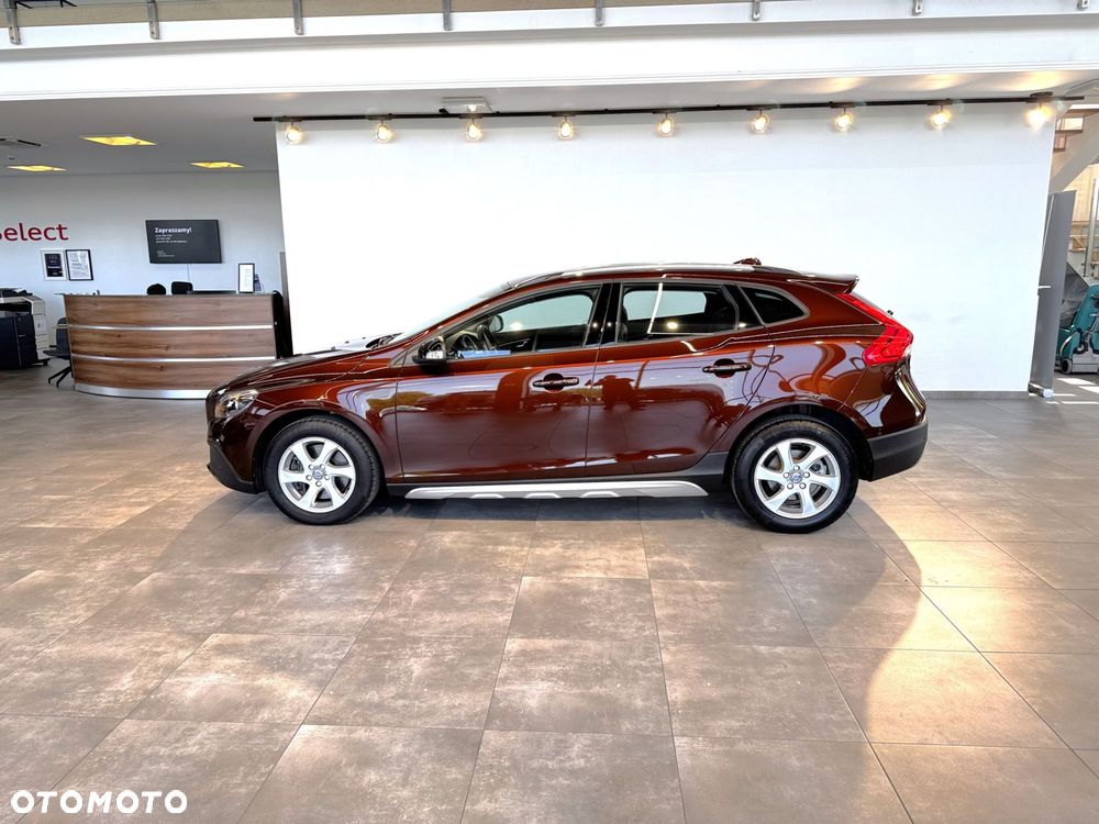 Volvo V40 Cross Country - 6