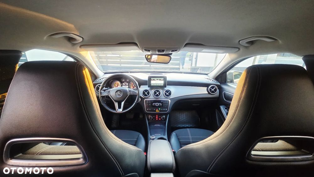 Mercedes-Benz GLA 250 4-Matic - 29