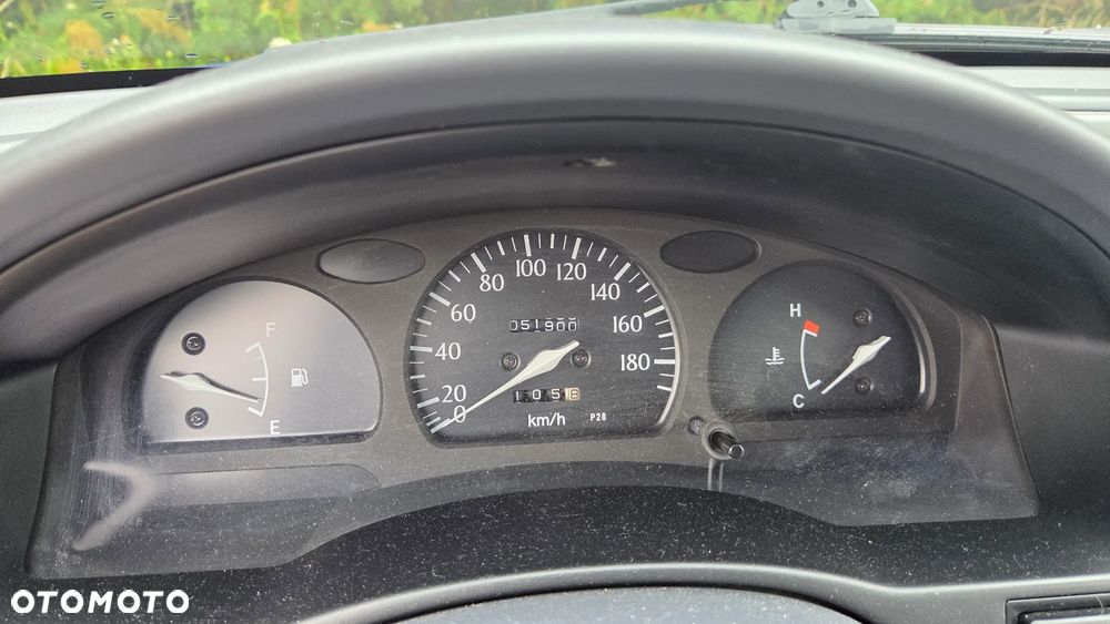 Toyota Starlet 1.4 - 6