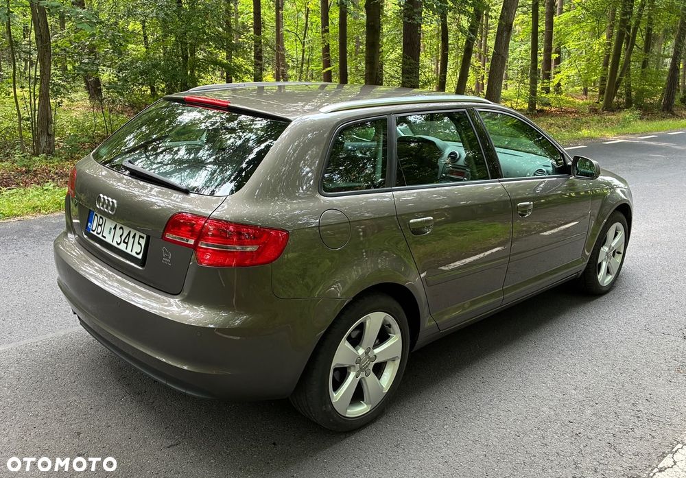 Audi A3 Sportback 1.6 TDI Attraction - 9