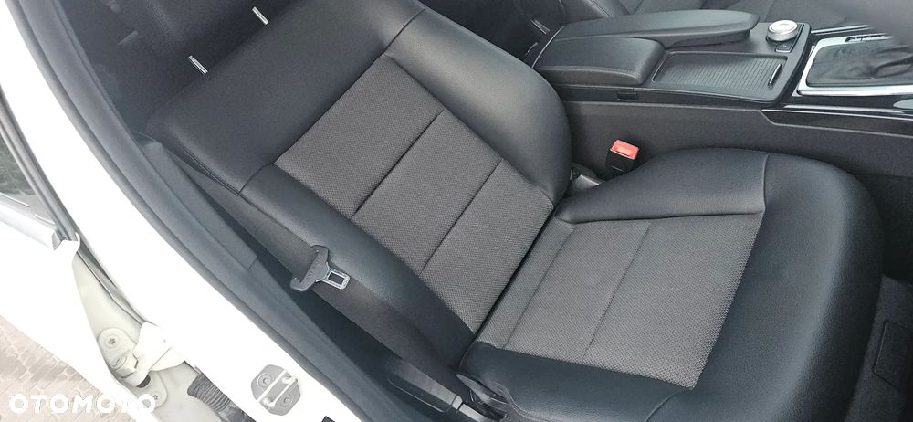 Mercedes-Benz Klasa E - 28