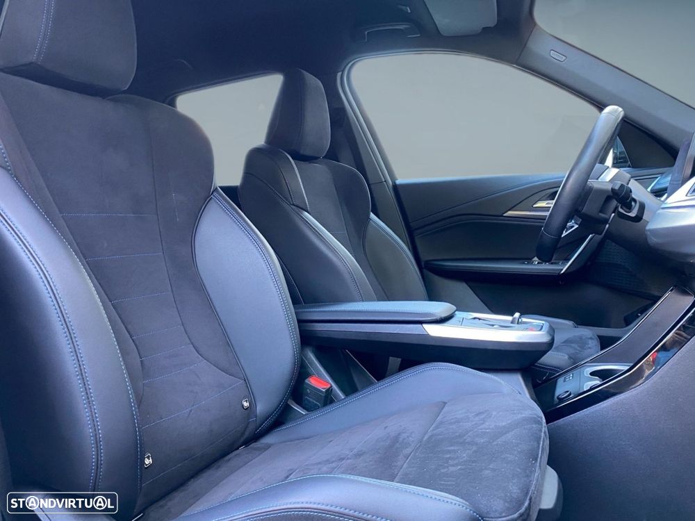 BMW iX1 eDrive20 Pack Desportivo M - 16