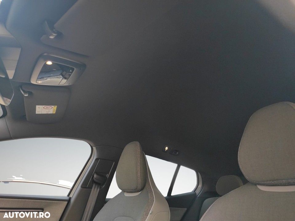 Volvo EX30 Twin Motor Performance Plus - 18