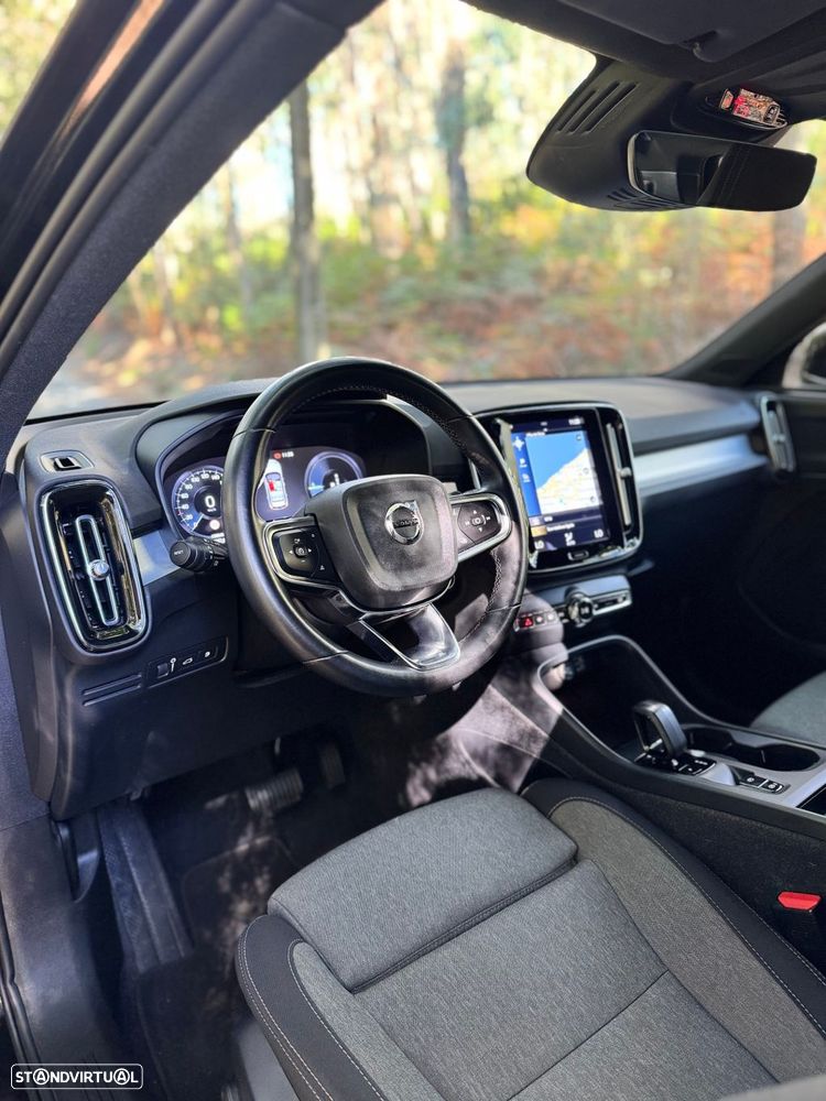 Volvo XC 40 - 18