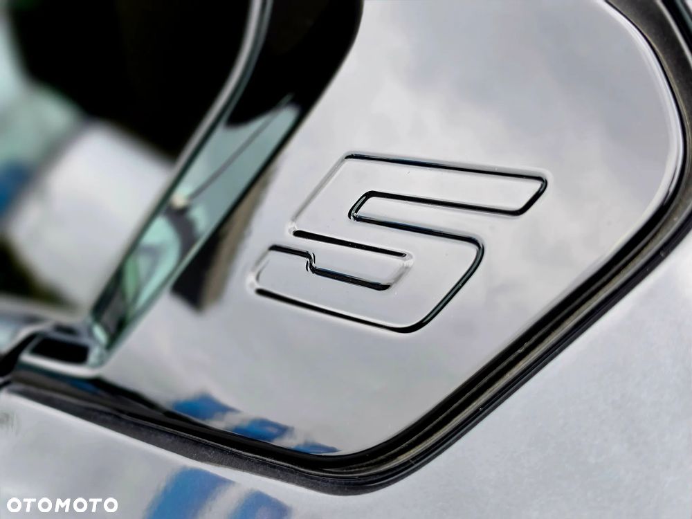 BMW Seria 5 530e xDrive PHEV - 16