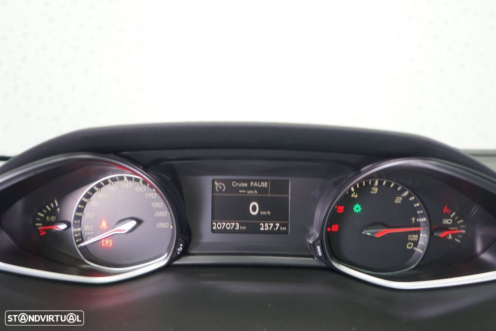 Peugeot 308 SW 1.6 e-HDi Allure - 24