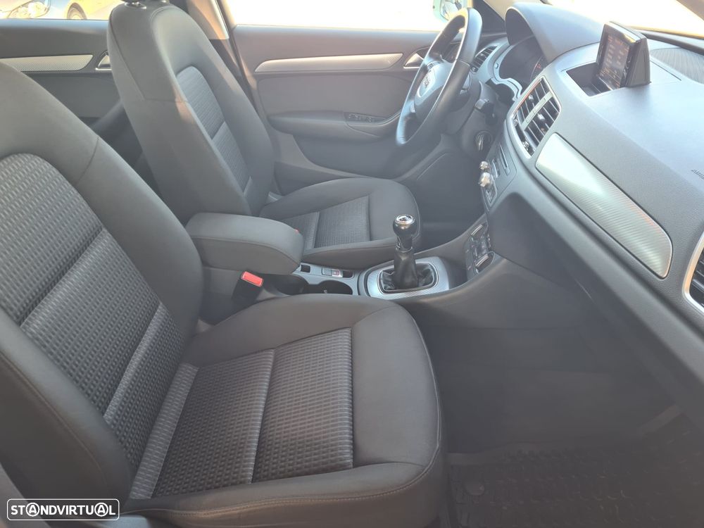 Audi Q3 2.0 TDI Design - 20