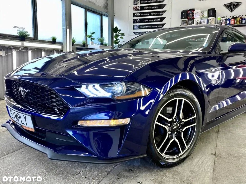 Ford Mustang - 1