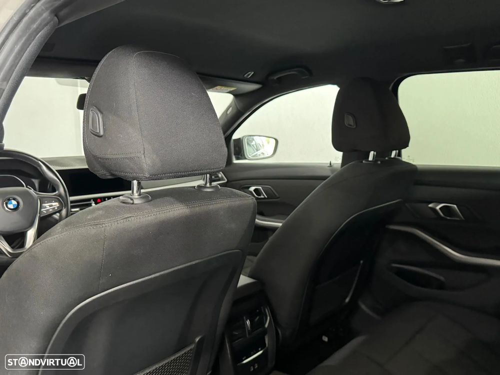BMW 330 e Touring Pack M Auto - 15