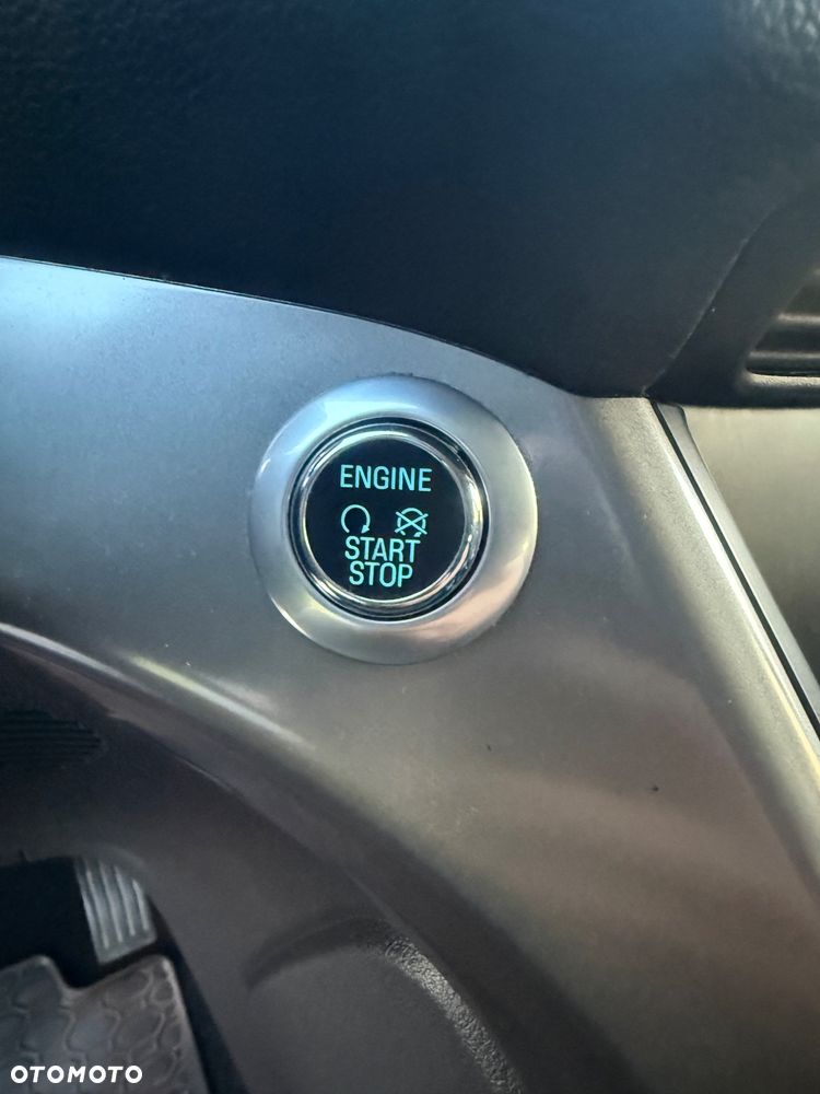 Ford Kuga - 20