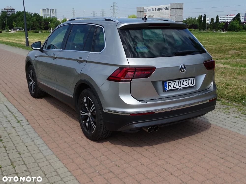 Volkswagen Tiguan - 11