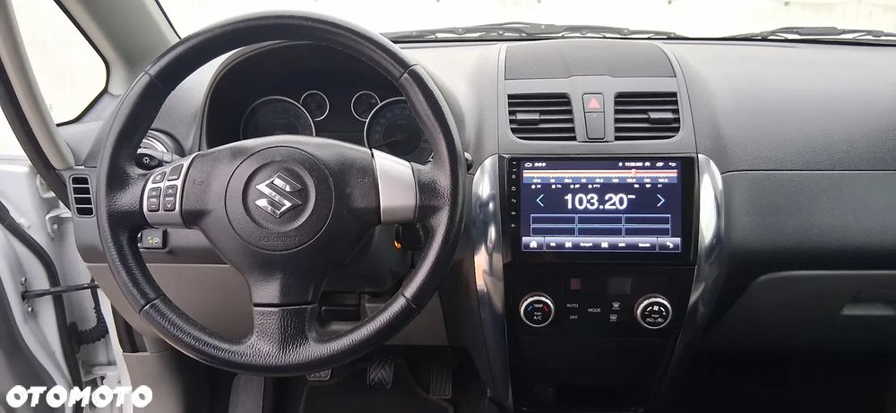 Suzuki SX4 1.6 VVT 4x4 Comfort - 15