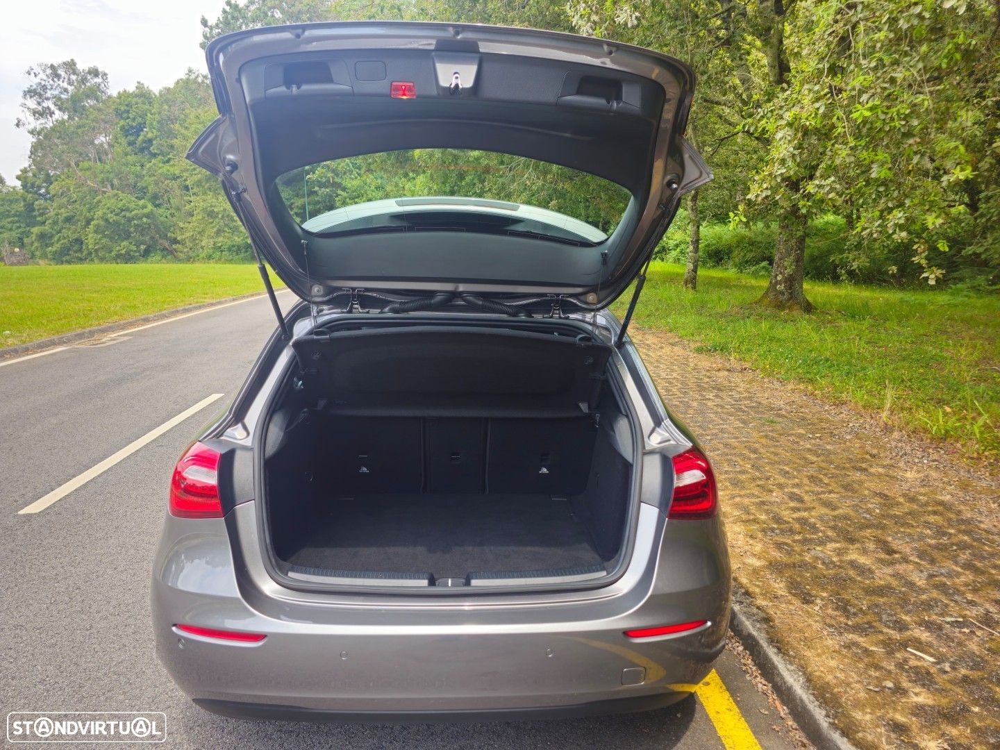 Mercedes-Benz A 180 d 7G-DCT - 26