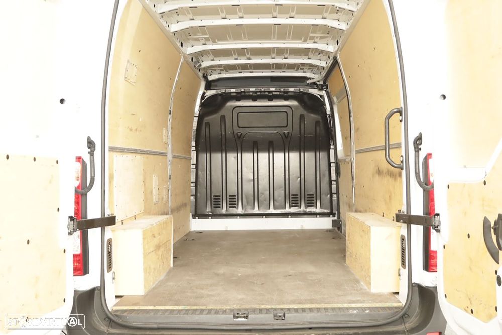 Renault master ver-2-3-dci-l2h2-3-5t - 19