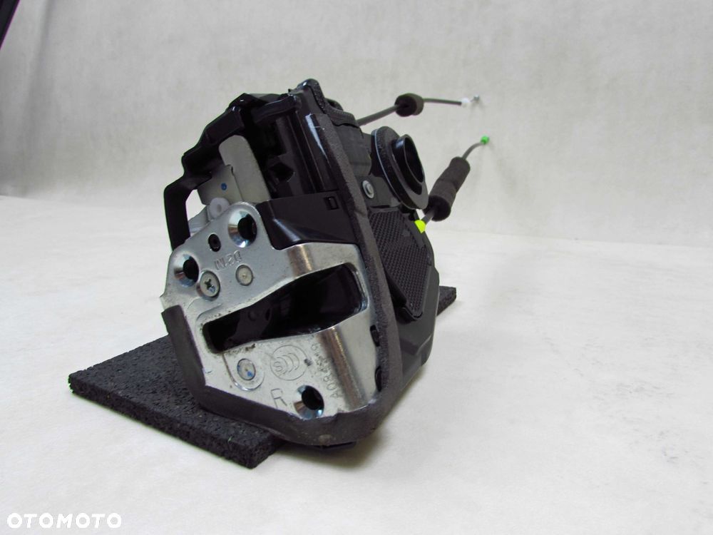 TOYOTA COROLLA E21 XII 19-23 HB SEDAN ZAMEK DRZWI PRAWY TYL 4 PINY - 10