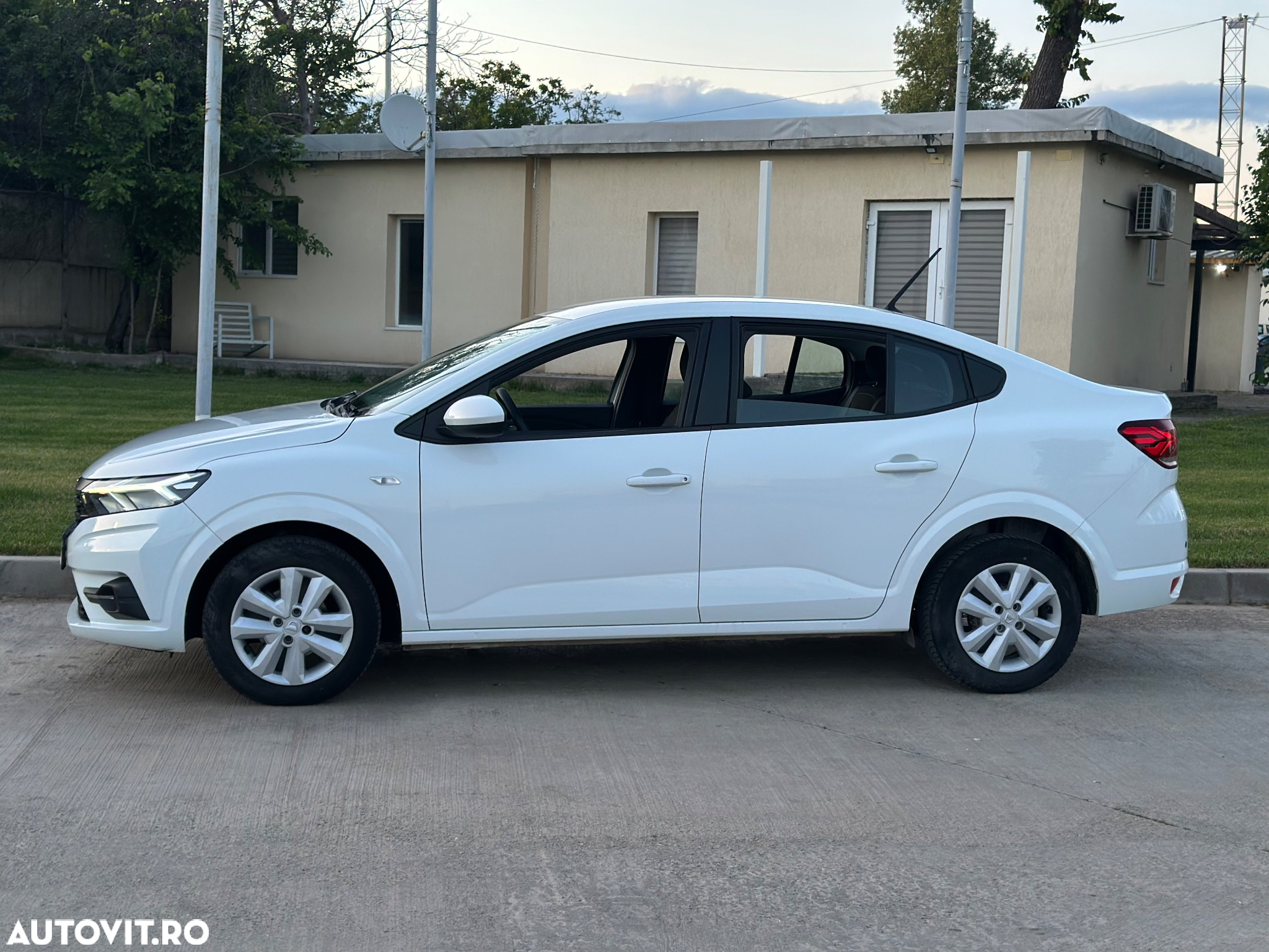 Dacia Logan TCe 90 MT6 Expression - 21