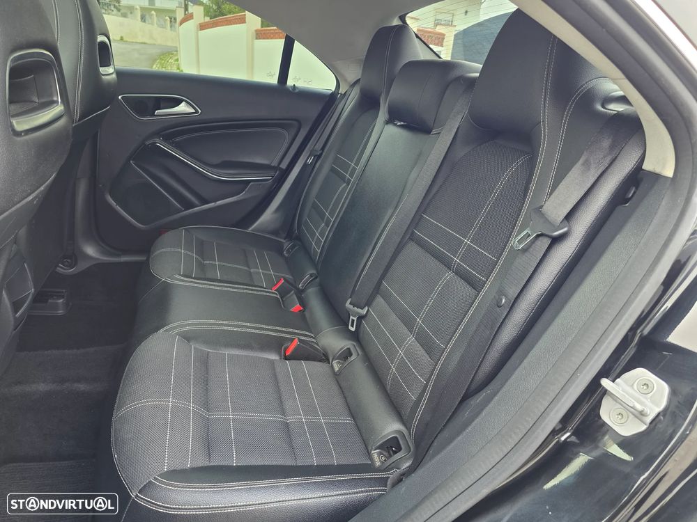 Mercedes-Benz CLA 200 d Urban Aut. - 13