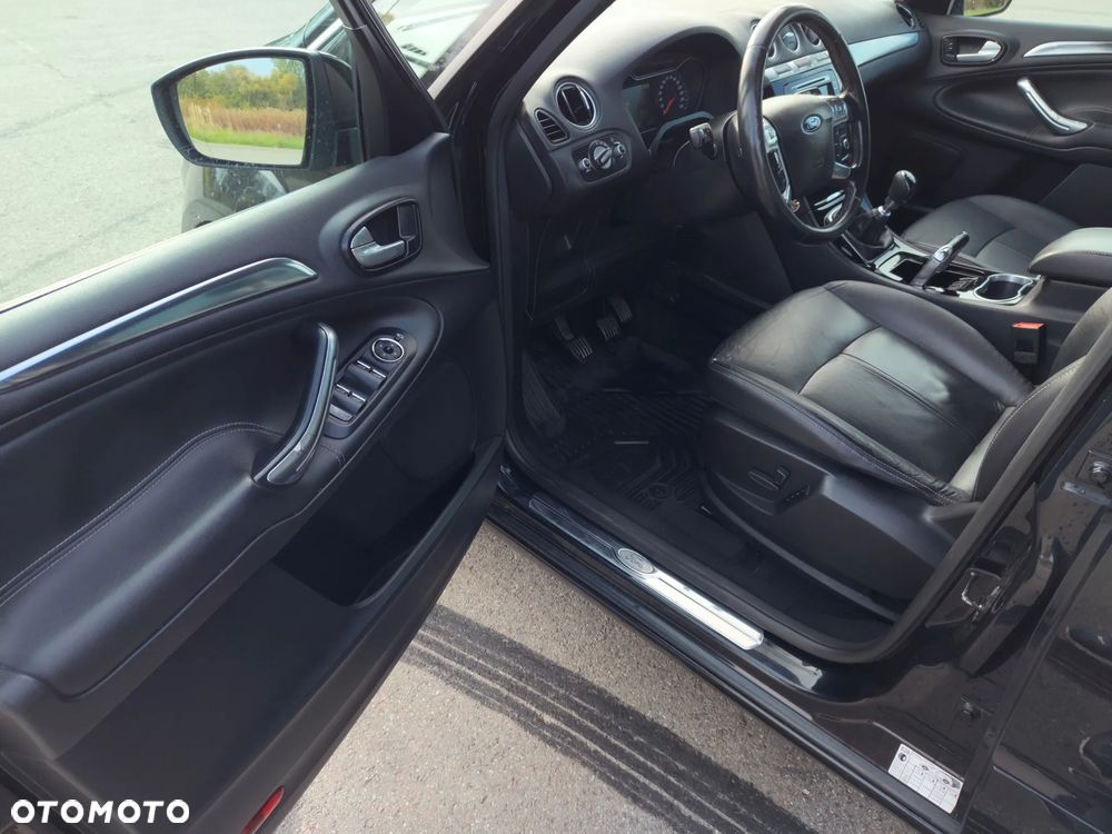Ford S-Max - 15