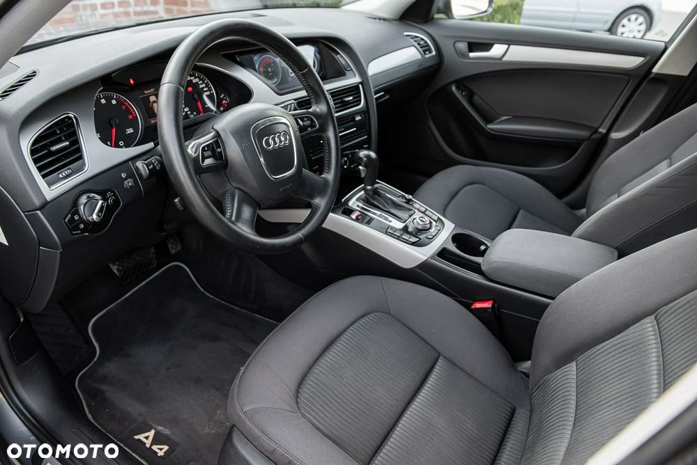 Audi A4 Avant - 6