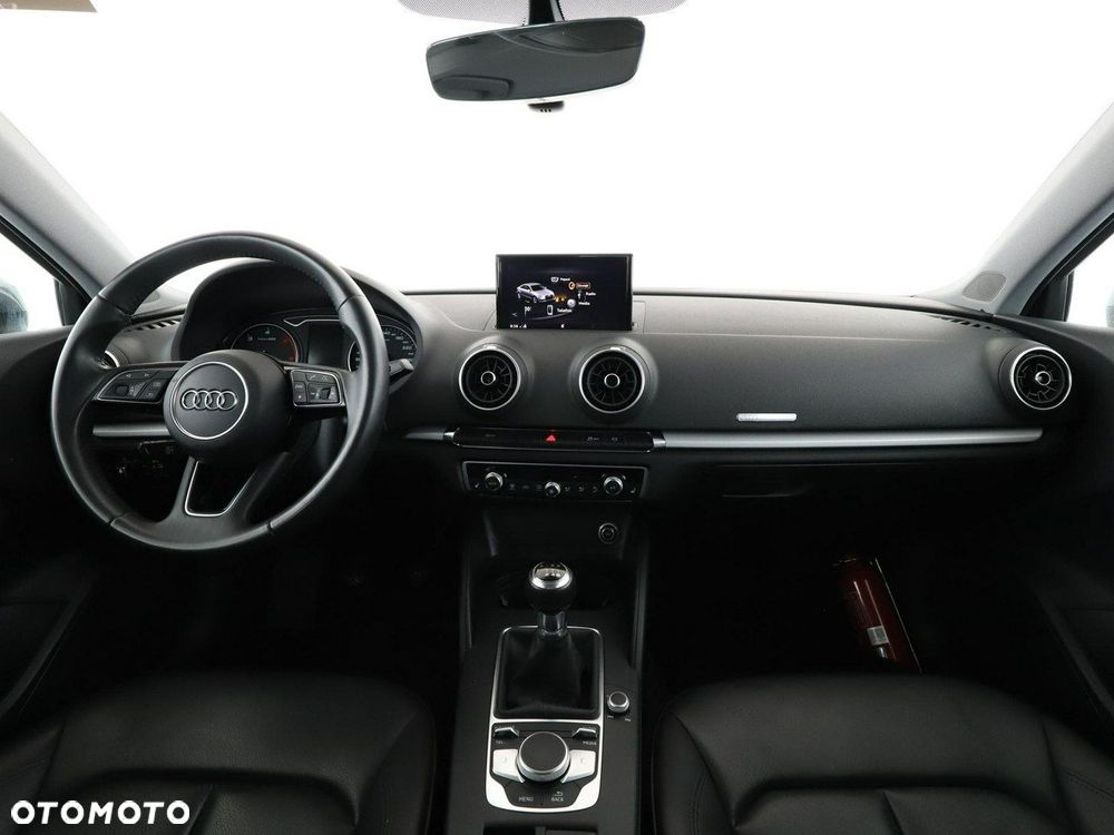 Audi A3 Limousine 30 TDI - 16