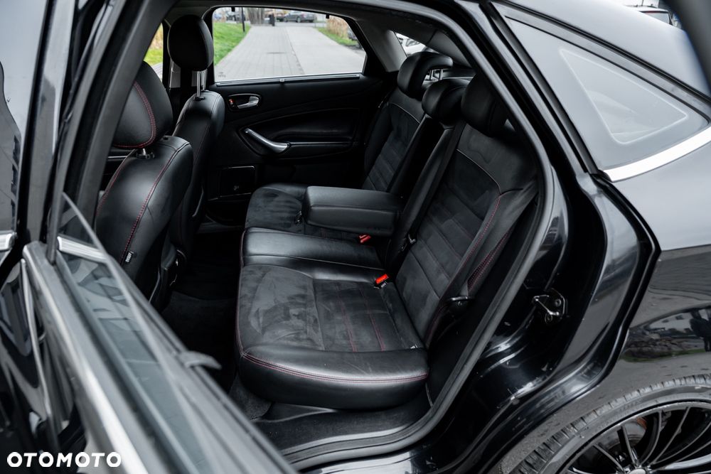 Ford Mondeo 2.5 Titanium S - 18