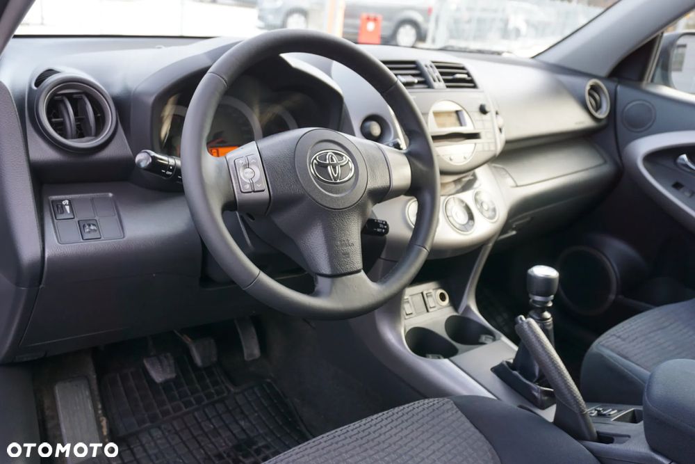 Toyota RAV4 2.2 D-CAT 4x4 Sol - 9