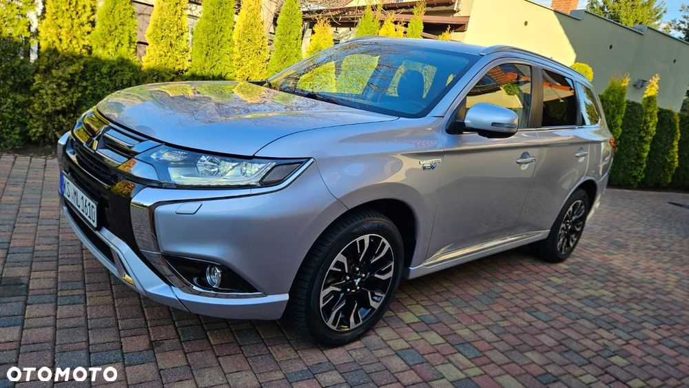 Mitsubishi Outlander - 5