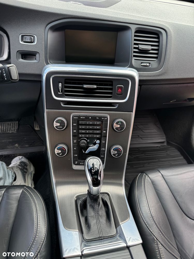 Volvo S60 T5 Geartronic - 24