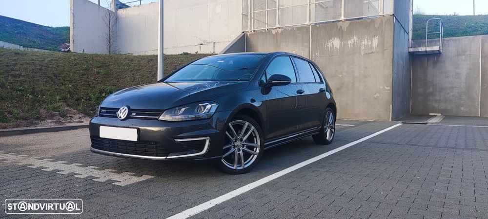 VW Golf 1.4 GTE Plug-In-Hybrid DSG - 1