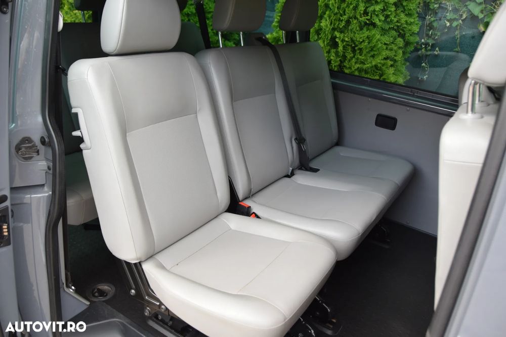 Volkswagen Caravelle - 14