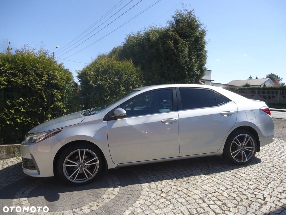 Toyota Corolla 1.6 Comfort - 6