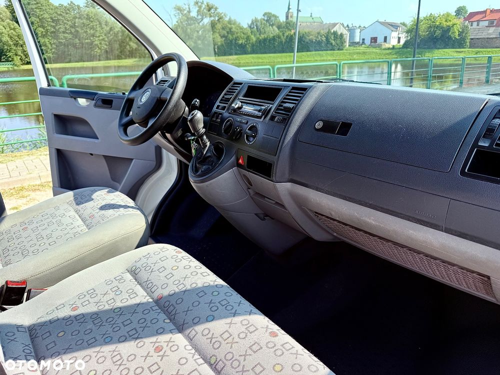 Volkswagen TRANSPORTER T5 1,9TDI 102KM - 26