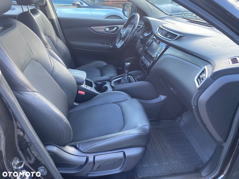 Nissan Qashqai 1.6 DIG-T Tekna+ - 27