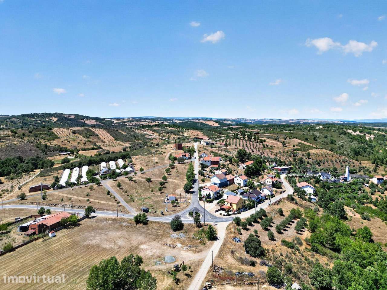 Casa BI- Familiar em Quintanilha, Bragança - Grande imagem: 4/32