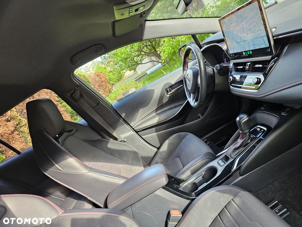 Toyota Corolla 1.8 Business Edition - 32
